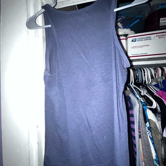 Tank top - Picture 2 of 4